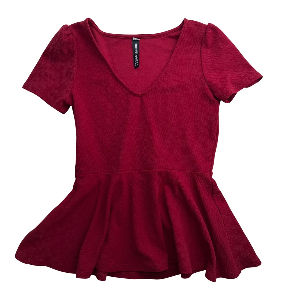 Design Lab Lord & Taylor Red Peplum Top Coquette Dark Academia Womens sz Medium‎